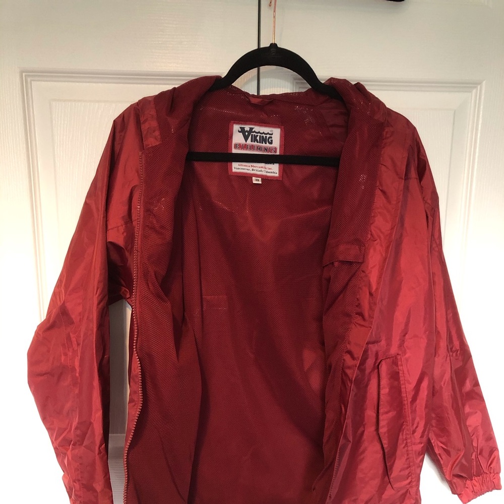 Jackets - Picture 3 of 7